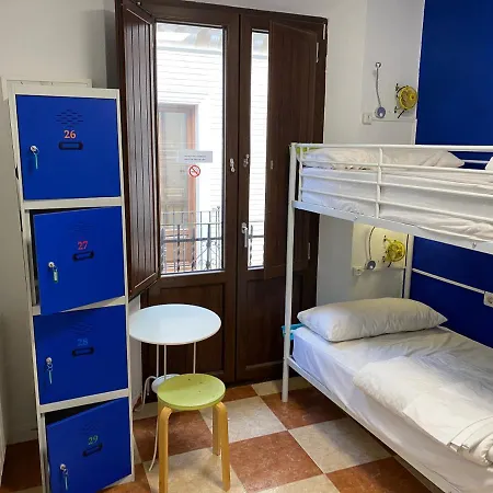 Hostel Oh! My *