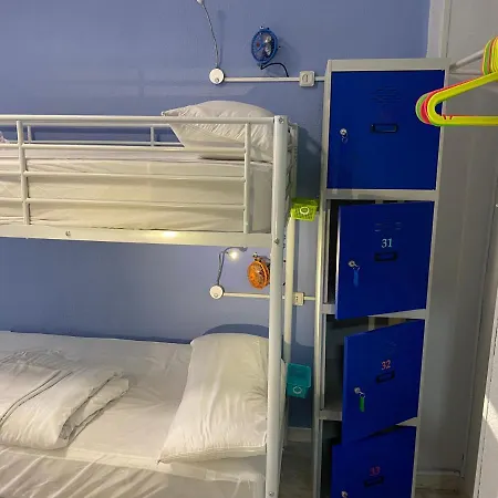 Hostel Oh! My *