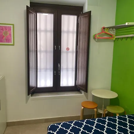 Oh! My Hostel