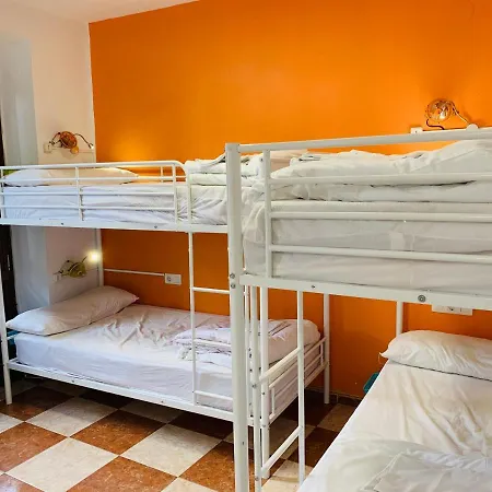 Hostel Oh! My *